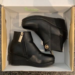 Michael Kors Kids Cate Tulip Boots Size 11